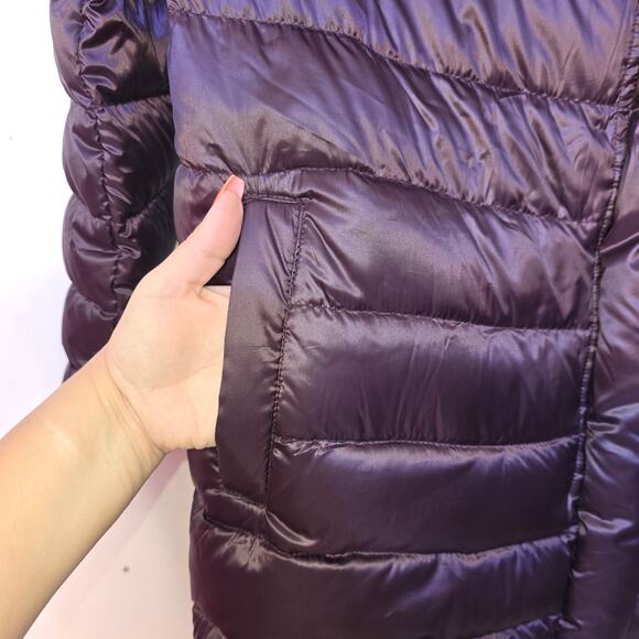 T Tahari Puffer Coat Womens Large Deep Purple Down Filled Quilted Asymmetrical - Picture 9 of 15